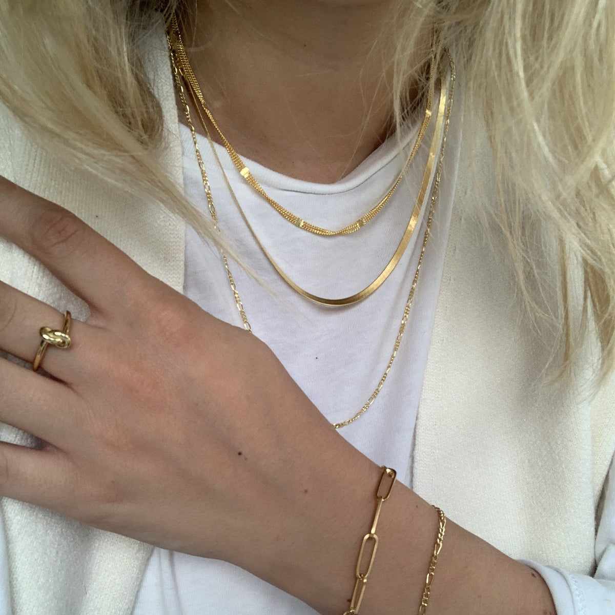 PHOEBE CHOKER