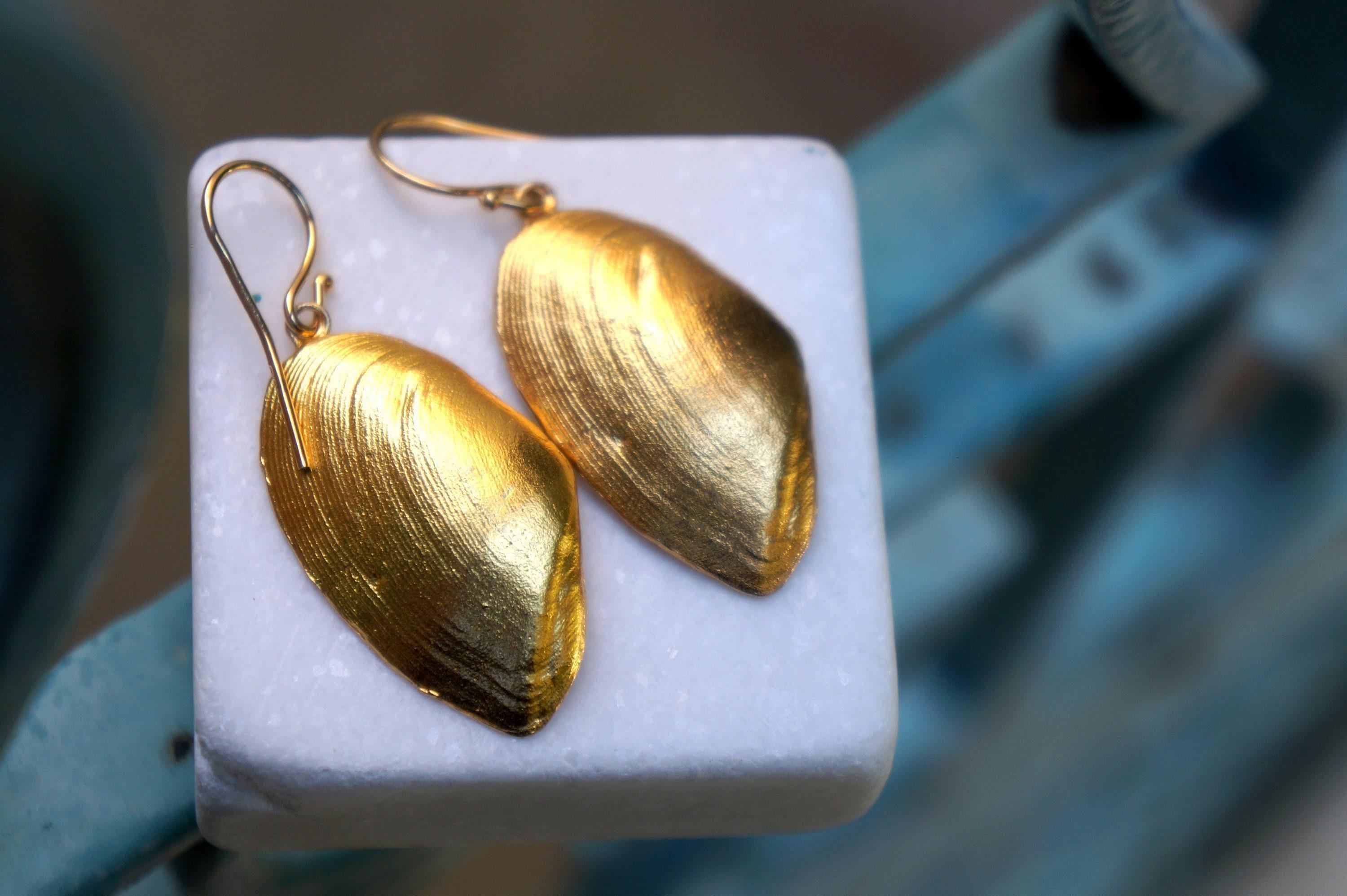 CLAM shell coastal statement earrings