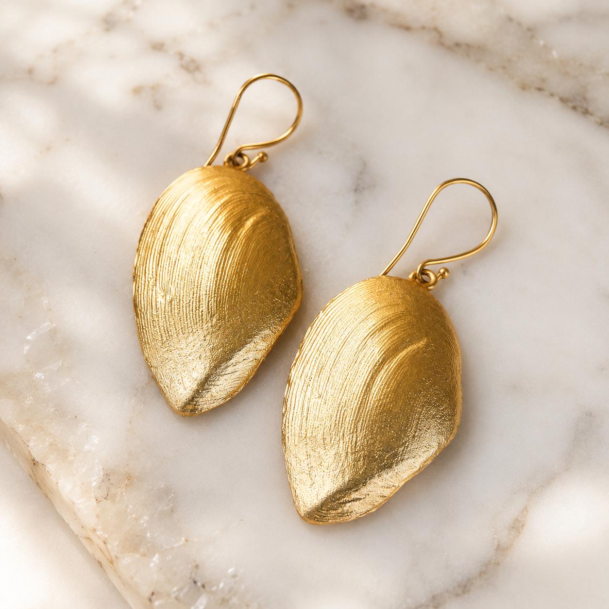 CLAM shell coastal statement earrings