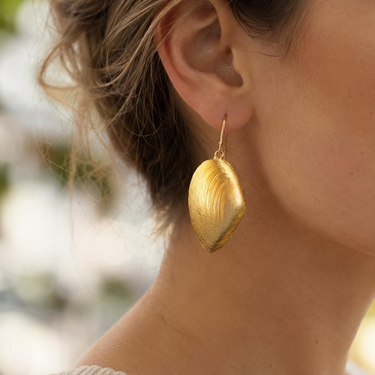 CLAM shell coastal statement earrings